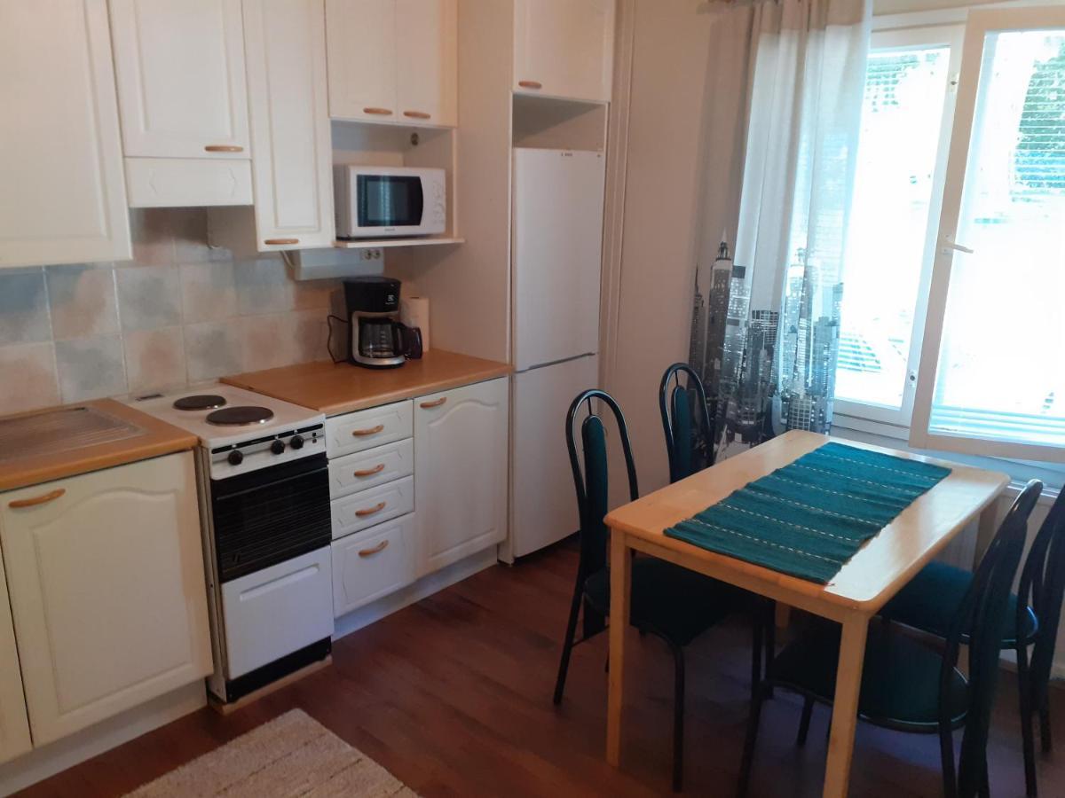 Huoneisto 2 Apartment *